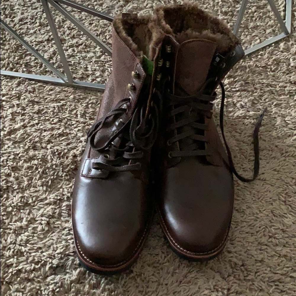 Timberland - Picture 2 of 6